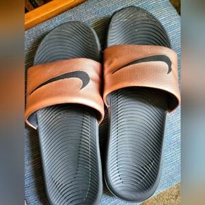 Nike slide sandals - rose gold size 11